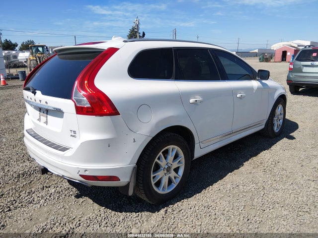 YV4612RK3F2737890 Volvo Xc60 T5/t5 Premier