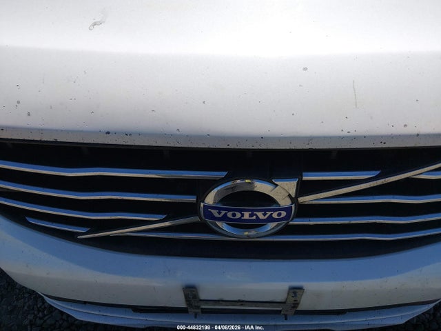 YV4612RK3F2737890 Volvo Xc60 T5/t5 Premier