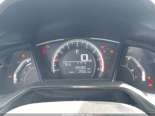 44832234 :رقم المزاد ، 19XFC2F57JE020660 vin ، 2018 Honda Civic Lx مزاد بيع