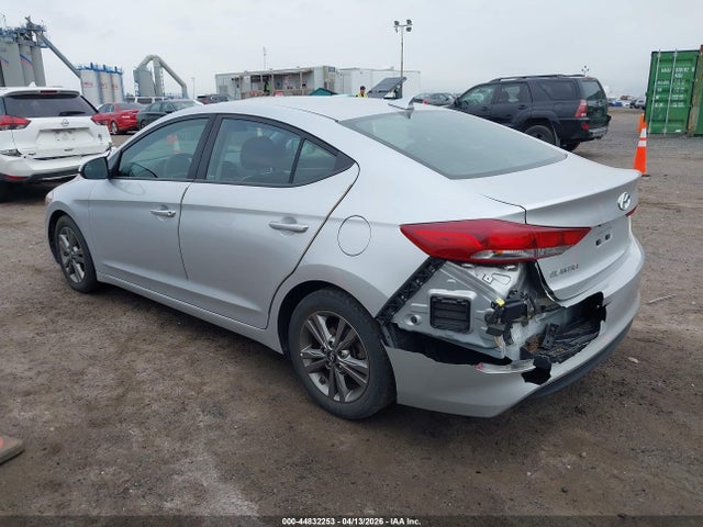 2018 Hyundai Elantra Sel მანქანა იყიდება აუქციონზე, vin: 5NPD84LF2JH340871, აუქციონის ნომერი: 44832253