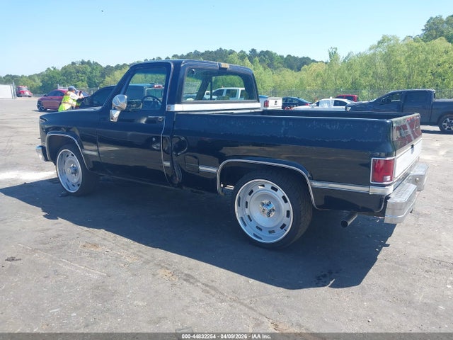 44832254 :رقم المزاد ، 1GTDR14K8HS531309 vin ، 1987 Gmc R15 Conventional R1500 مزاد بيع