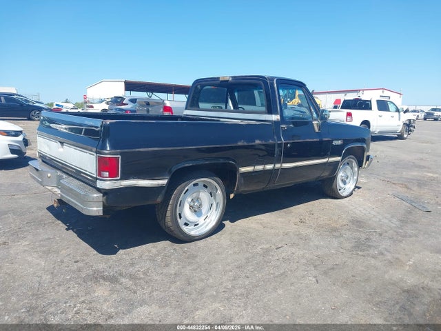 44832254 :رقم المزاد ، 1GTDR14K8HS531309 vin ، 1987 Gmc R15 Conventional R1500 مزاد بيع