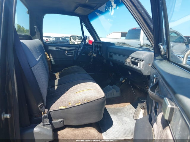 44832254 :رقم المزاد ، 1GTDR14K8HS531309 vin ، 1987 Gmc R15 Conventional R1500 مزاد بيع