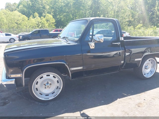 44832254 :رقم المزاد ، 1GTDR14K8HS531309 vin ، 1987 Gmc R15 Conventional R1500 مزاد بيع