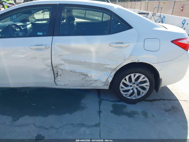 Toyota COROLLA LE 2017 5YFBURHEXHP635648 Image 6