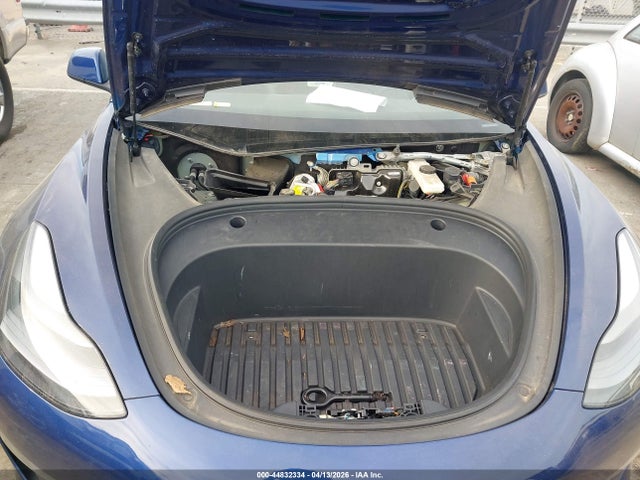 44832334 :رقم المزاد ، 5YJ3E1EC3PF505744 vin ، 2023 Tesla Model 3 Performance Dual Motor All-wheel Drive مزاد بيع