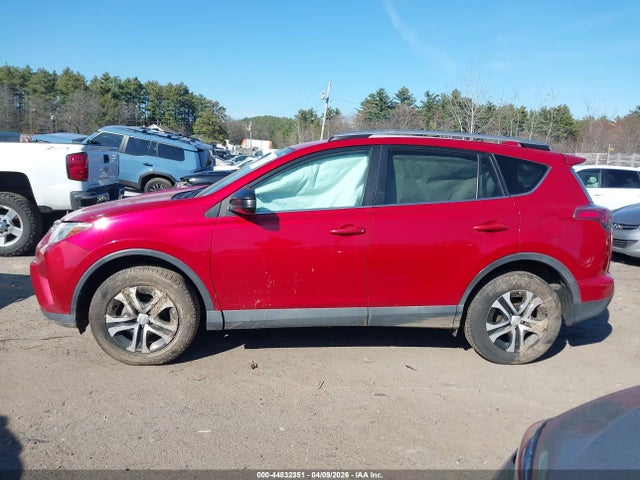 Toyota RAV4 LE 2017 2T3BFREV4HW570204 Image 14