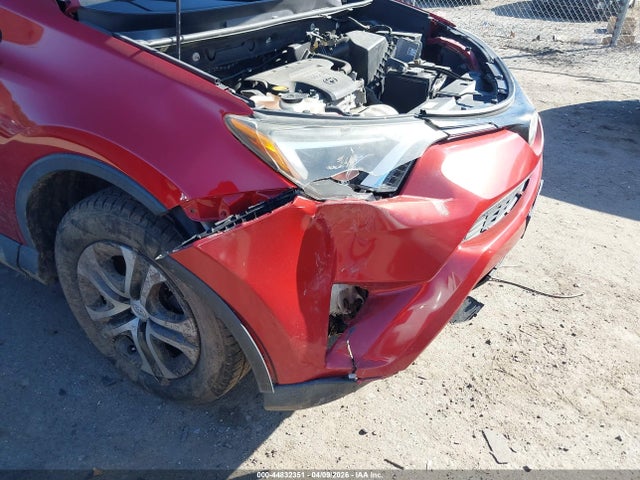 Toyota RAV4 LE 2017 2T3BFREV4HW570204 Image 17