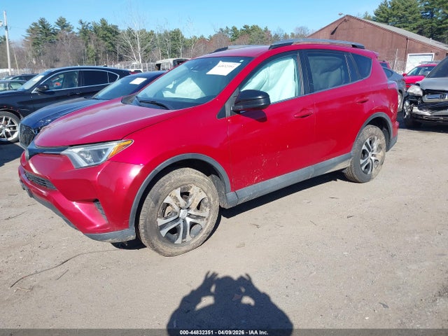 Toyota RAV4 LE 2017 2T3BFREV4HW570204 Image 2