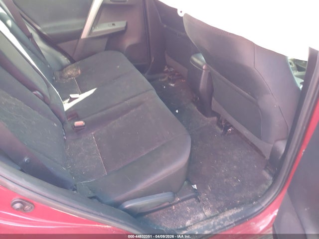 Toyota RAV4 LE 2017 2T3BFREV4HW570204 Image 8