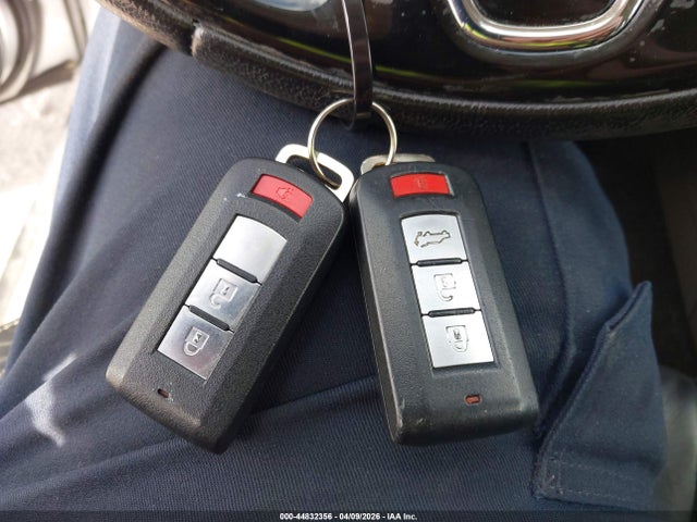 2019 MITSUBISHI OUTLANDER JA4AZ3A38KJ001425 Photo 10