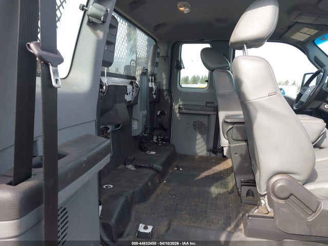 1FD0X5GT4GEB44930 Ford F-550 Chassis Xl