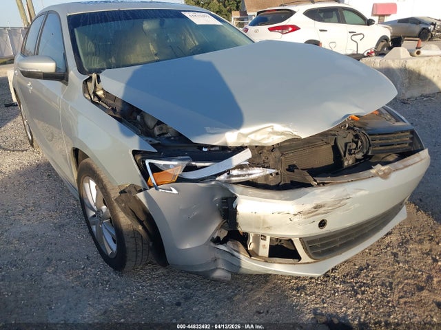 2011 Volkswagen Jetta 2.5l Se მანქანა იყიდება აუქციონზე, vin: 3VWBZ7AJ4BM313676, აუქციონის ნომერი: 44832492