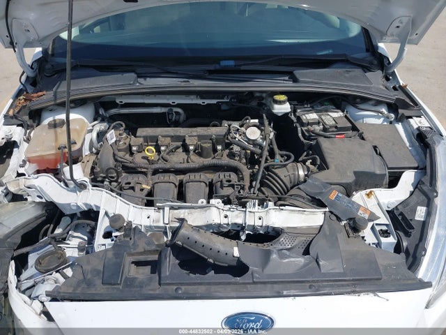 1FADP3K24JL242163 Ford FOCUS SE