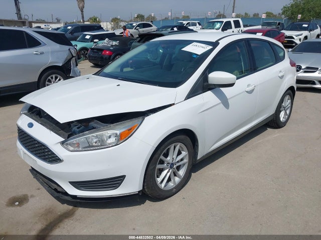 1FADP3K24JL242163 Ford FOCUS SE