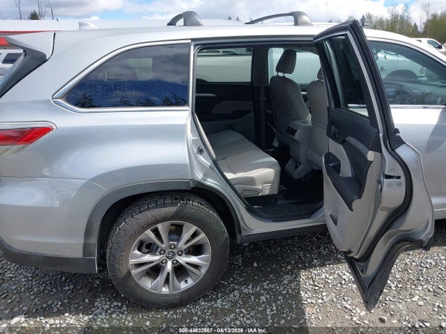5TDZKRFH7GS180202 Toyota Highlander Le Plus V6