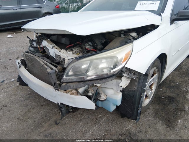 1G11A5SL9FF273054 Chevrolet Malibu 1fl