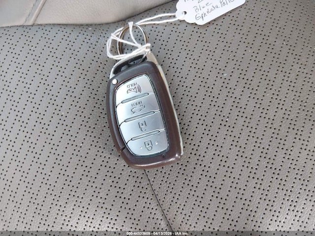 Hyundai Elantra Limited 2017 5NPD84LF2HH073001 Image 11