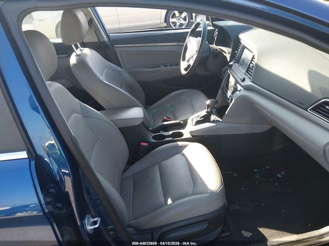 Hyundai Elantra Limited 2017 5NPD84LF2HH073001 Image 5