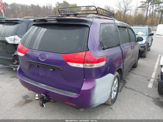 2014 TOYOTA SIENNA 5TDZK3DC3ES411999 Photo 3