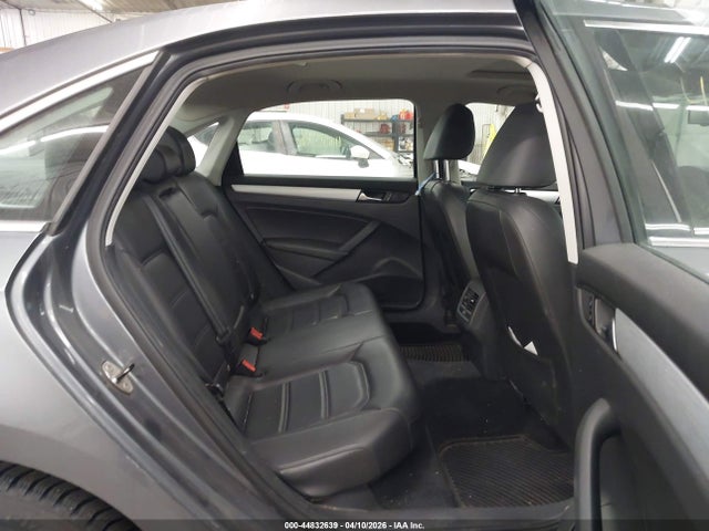 44832639 :رقم المزاد ، 1VWBH7A31DC018740 vin ، 2013 Volkswagen Passat 2.5l Se مزاد بيع