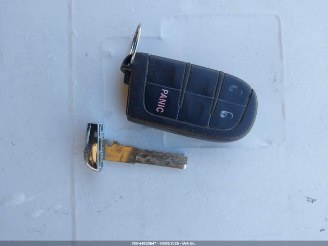 44832647 :رقم المزاد ، ZACCJBBB6JPH45173 vin ، 2018 Jeep Renegade Latitude 4x4 مزاد بيع
