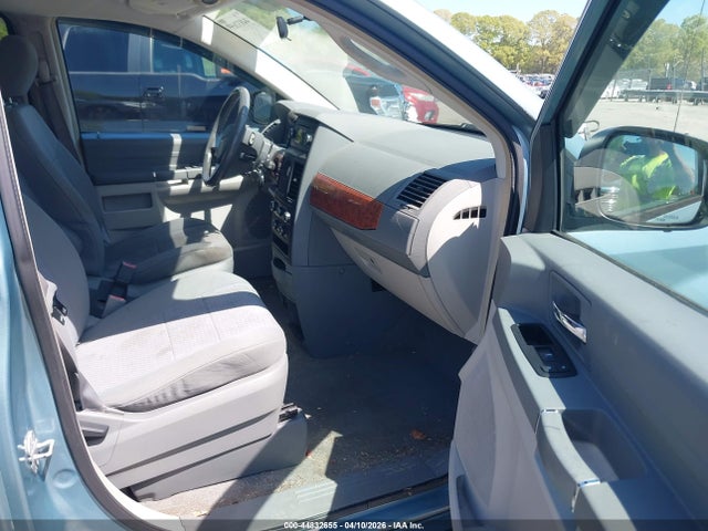 2008 CHRYSLER TOWN & COUNTRY 2A8HR44HX8R604990 Photo 4