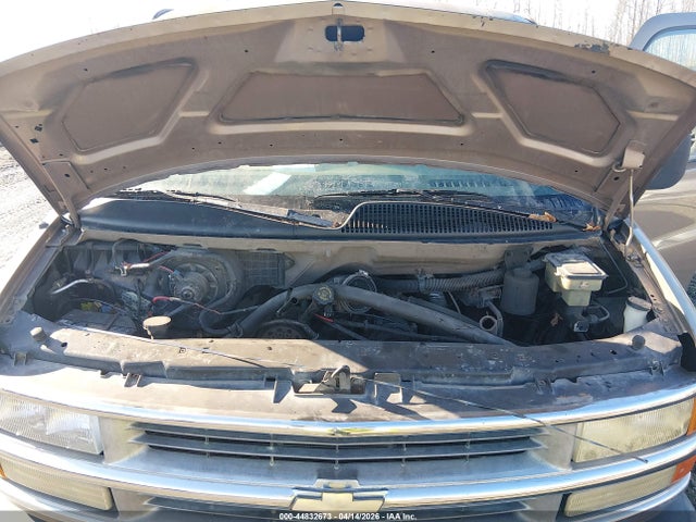1997 Chevrolet Express მანქანა იყიდება აუქციონზე, vin: 1GNGG25R4V1053659, აუქციონის ნომერი: 44832673
