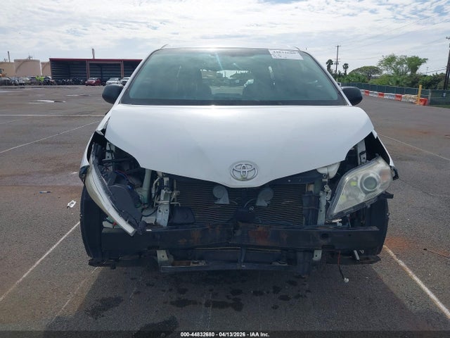 2013 Toyota Sienna L V6 7 Passenger მანქანა იყიდება აუქციონზე, vin: 5TDZK3DC3DS358364, აუქციონის ნომერი: 44832680