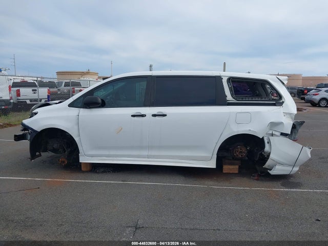 2013 Toyota Sienna L V6 7 Passenger მანქანა იყიდება აუქციონზე, vin: 5TDZK3DC3DS358364, აუქციონის ნომერი: 44832680