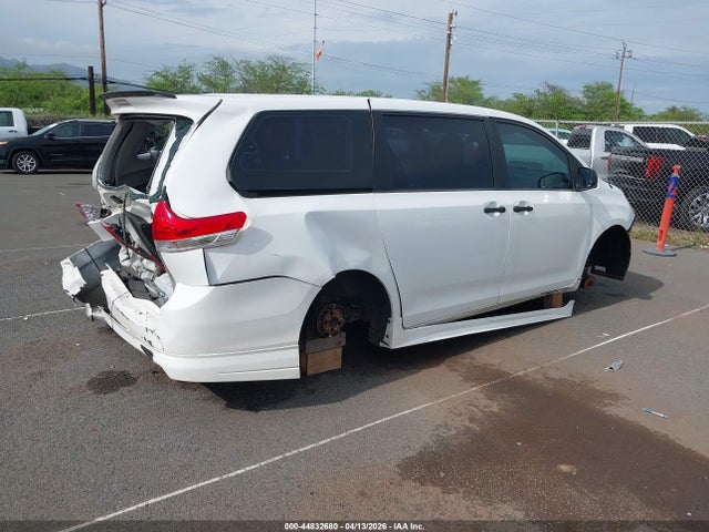 2013 Toyota Sienna L V6 7 Passenger მანქანა იყიდება აუქციონზე, vin: 5TDZK3DC3DS358364, აუქციონის ნომერი: 44832680