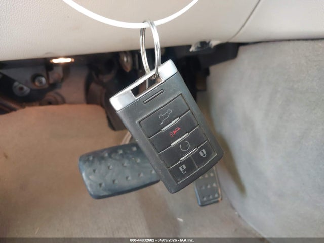 44832682 :رقم المزاد ، 3GYFNFEYXAS502547 vin ، 2010 Cadillac Srx Premium Collection مزاد بيع