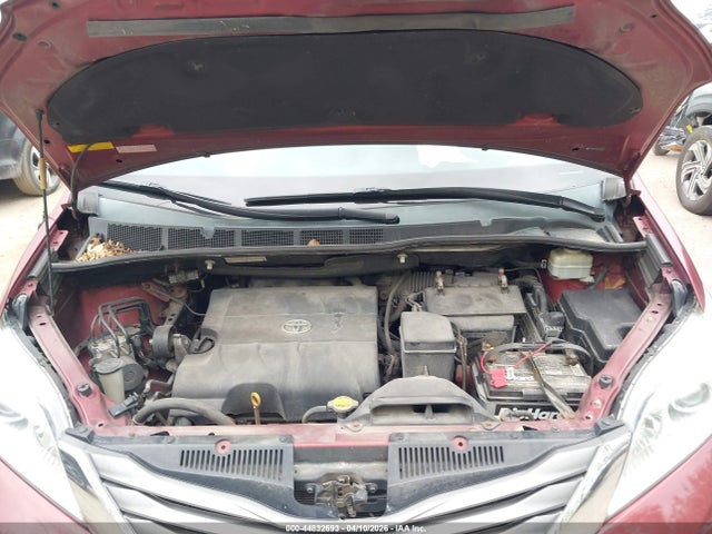 2012 TOYOTA SIENNA 5TDDK3DC9CS048258 Photo 9