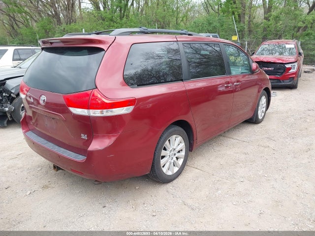 2012 TOYOTA SIENNA 5TDDK3DC9CS048258 Photo 3