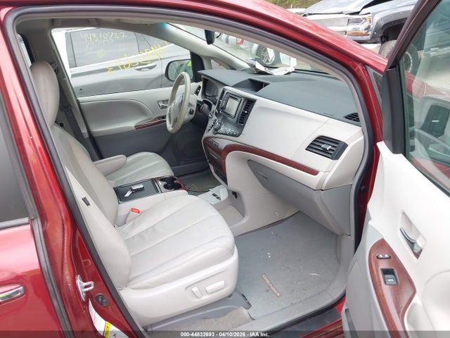 2012 TOYOTA SIENNA 5TDDK3DC9CS048258 Photo 4