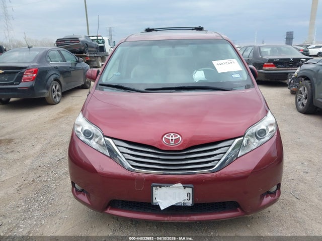 2012 TOYOTA SIENNA 5TDDK3DC9CS048258 Photo 5