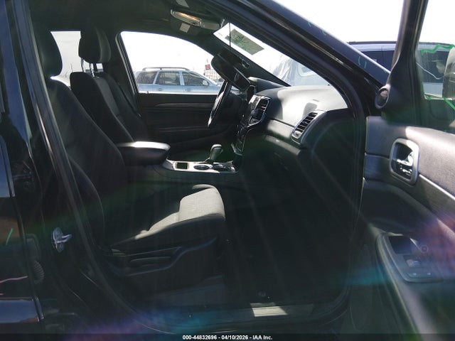 44832696 :رقم المزاد ، 1C4RJFAG9KC653267 vin ، 2019 Jeep Grand Cherokee Laredo E 4x4 مزاد بيع