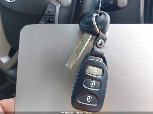 Aukcja sprzedaży 2014 Hyundai Veloster Base W/gray, vin: KMHTC6AD0EU207184, numer aukcji: 44832697