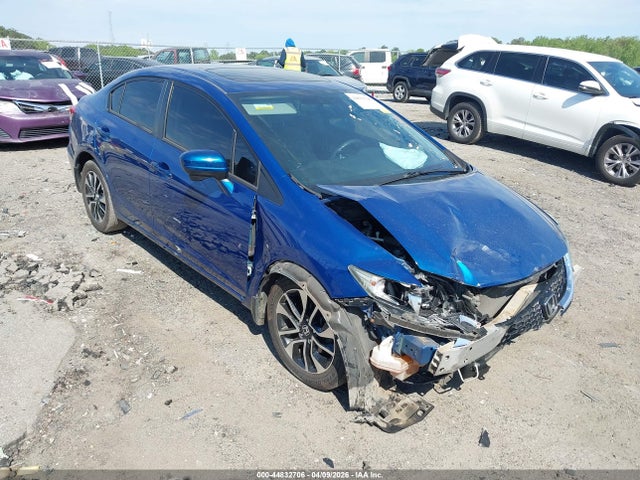 44832706 :رقم المزاد ، 19XFB2F88FE211170 vin ، 2015 Honda Civic Ex مزاد بيع