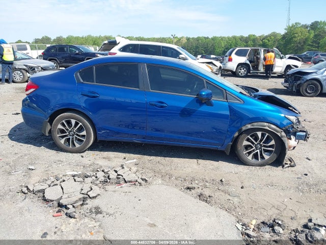 44832706 :رقم المزاد ، 19XFB2F88FE211170 vin ، 2015 Honda Civic Ex مزاد بيع