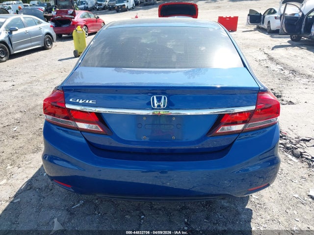 44832706 :رقم المزاد ، 19XFB2F88FE211170 vin ، 2015 Honda Civic Ex مزاد بيع