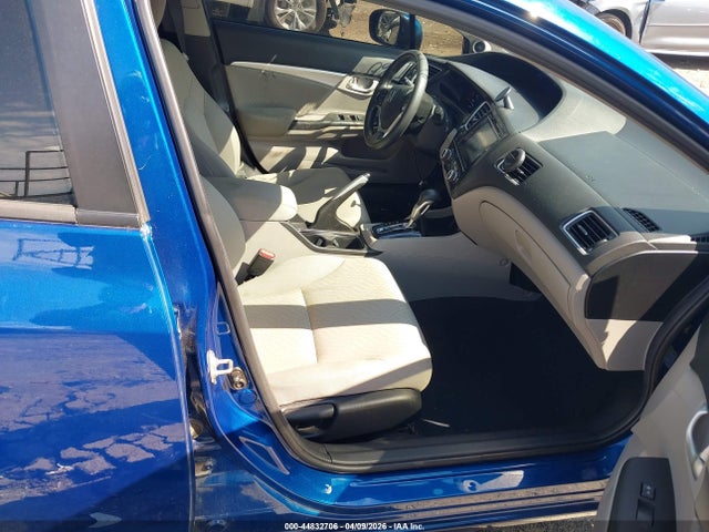 44832706 :رقم المزاد ، 19XFB2F88FE211170 vin ، 2015 Honda Civic Ex مزاد بيع