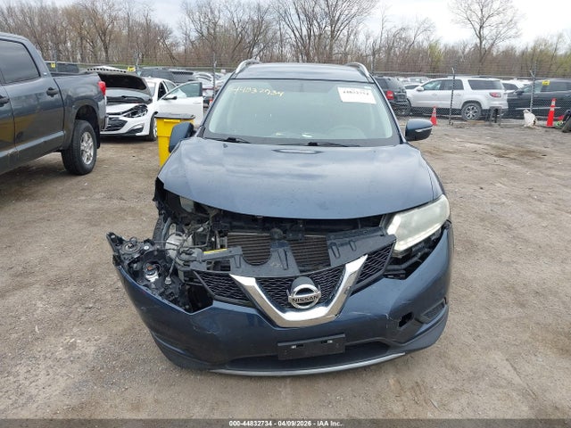 Продаж на аукціоні авто 2015 Nissan Rogue Sv, vin: 5N1AT2MK7FC818816, номер лоту: 44832734