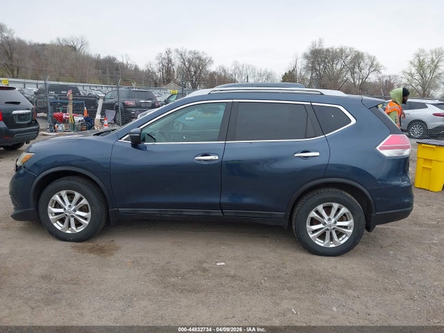 Продаж на аукціоні авто 2015 Nissan Rogue Sv, vin: 5N1AT2MK7FC818816, номер лоту: 44832734