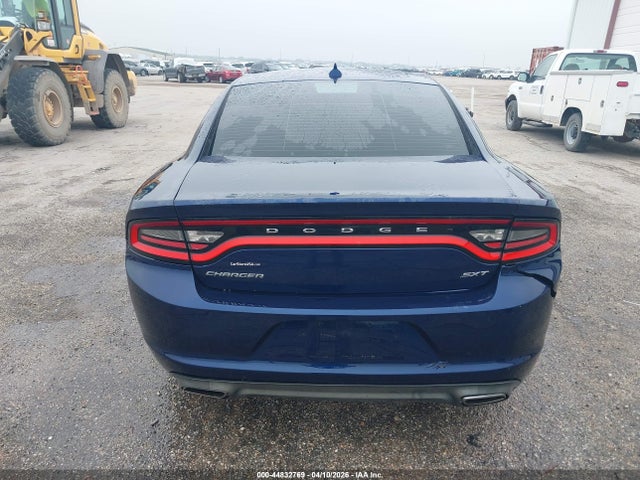 2015 Dodge Charger Sxt მანქანა იყიდება აუქციონზე, vin: 2C3CDXHG9FH784151, აუქციონის ნომერი: 44832769