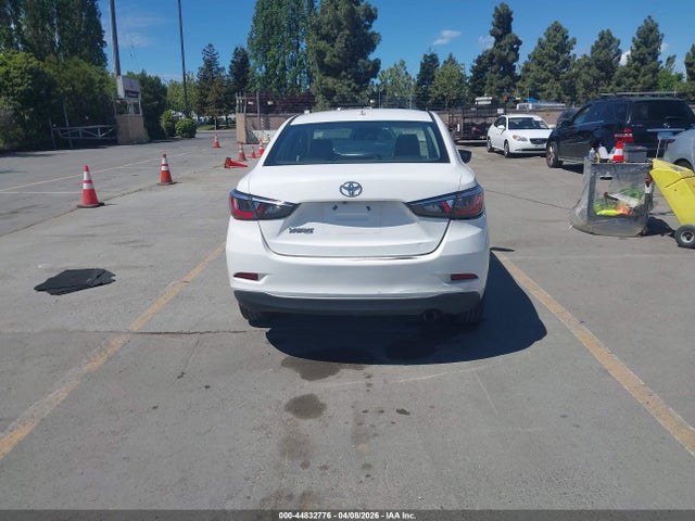 3MYDLBYV1KY504622 Toyota YARIS L