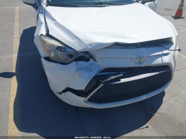 2019 TOYOTA YARIS 3MYDLBYV1KY504622 Photo 5