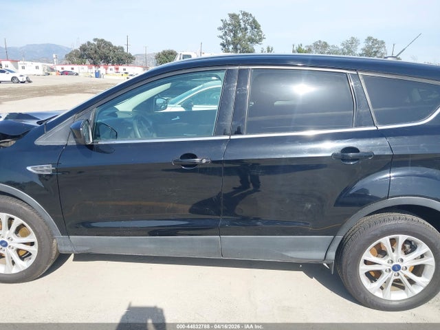 1FMCU0GD3HUB61016 Ford ESCAPE SE