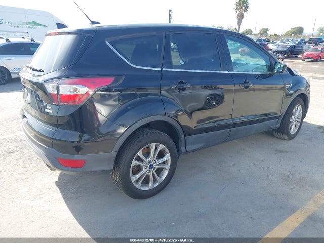 1FMCU0GD3HUB61016 Ford ESCAPE SE