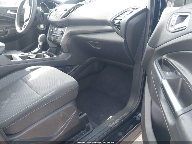 1FMCU0GD3HUB61016 Ford ESCAPE SE